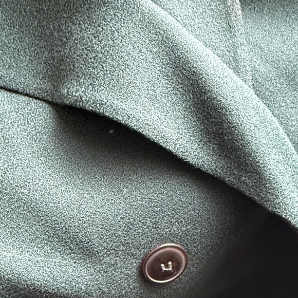 Vintage Jones New York Women's Dark Green Double-Breasted Blazer - Picture 8 of 8